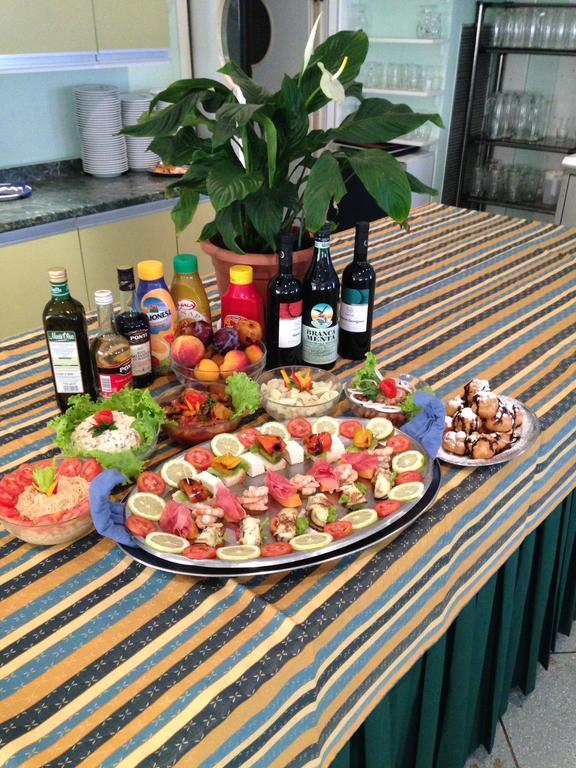 Aron Hotel Rimini Eksteriør bilde