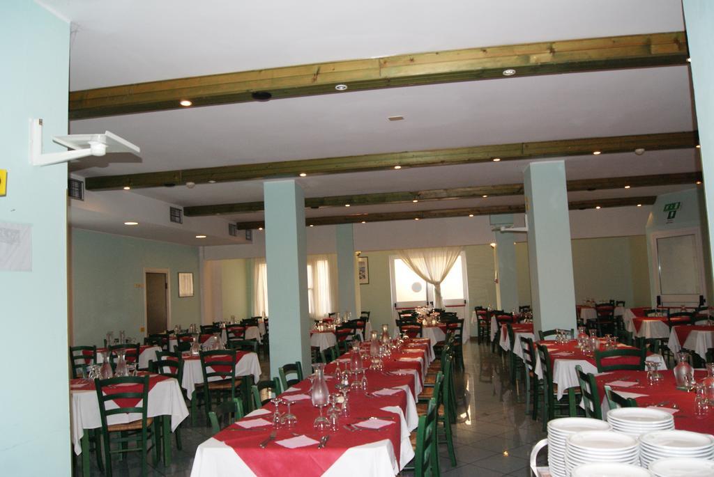 Aron Hotel Rimini Eksteriør bilde
