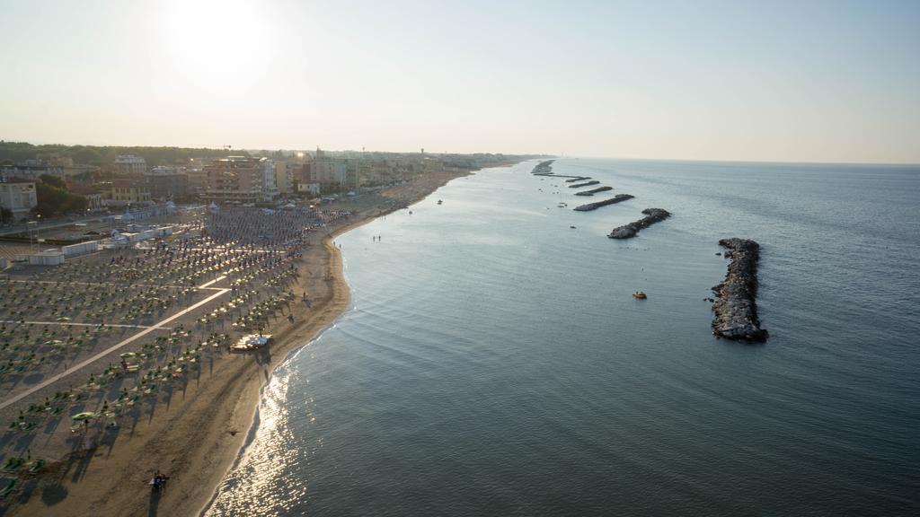 Aron Hotel Rimini Eksteriør bilde