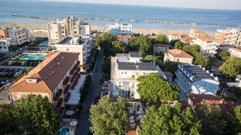 Aron Hotel Rimini Eksteriør bilde