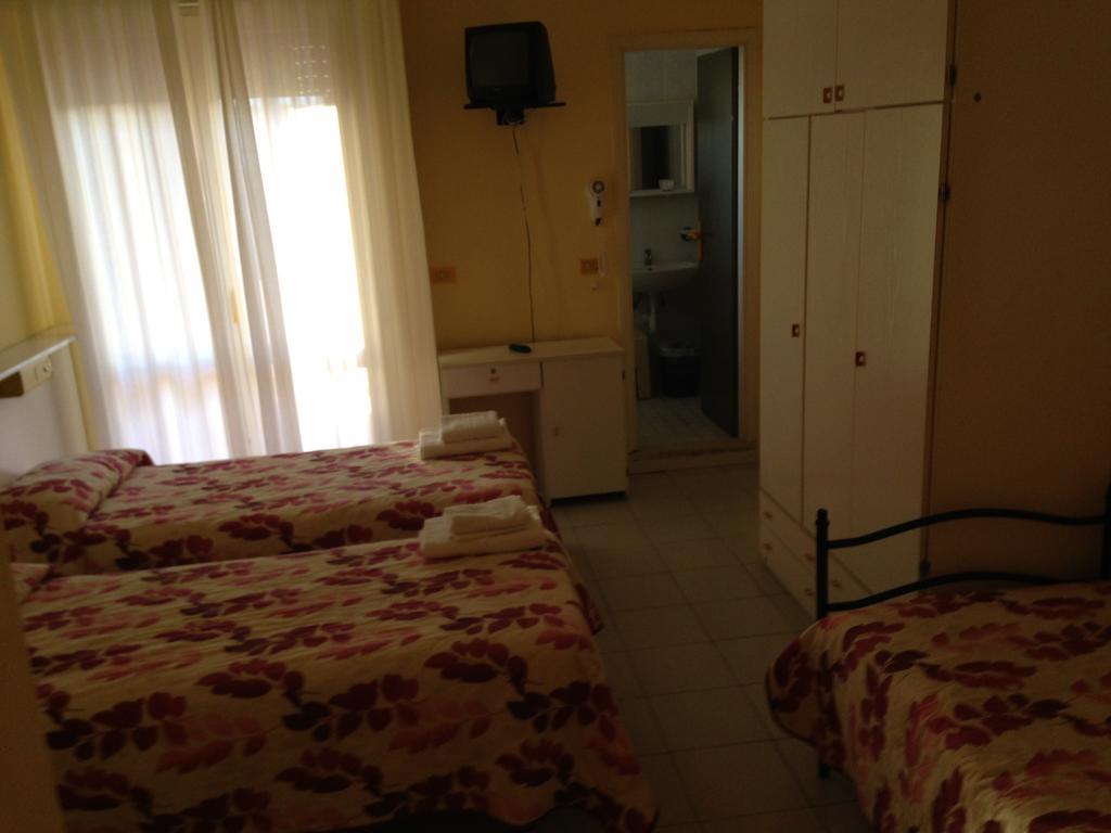 Aron Hotel Rimini Eksteriør bilde